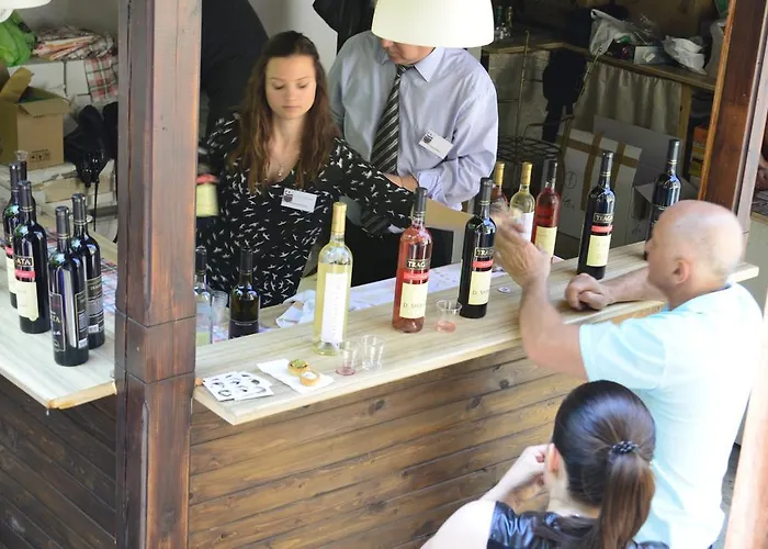 Old בית הארחה *